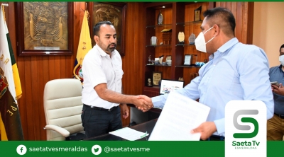 Firma de convenio entre el GAD Centinela del Cóndor y el colegio Primero de Mayo permitirá fortalecer el sistema educativo