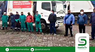 Trabajadores de higiene de alcaldía de Otavalo exigen vacunación