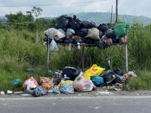 DENTRO Y FUERA DE LA CIUDAD ESTAMOS CON LA BASURA EN LAS CALLES