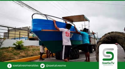 Municipio de Atacames recibió embarcación para control de pescadores artesanales