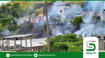 Incendio forestal junto a Colinas del Sol