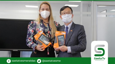 Asambleísta Campain recibió tablets de oficina comercial de Taipei