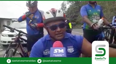 Ciclistas atacameños acompañan a colega discapacitado